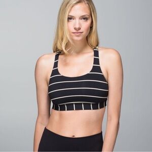 Lululemon Energy Bra in Cayman Stripe & Mojave Tan, Size 8